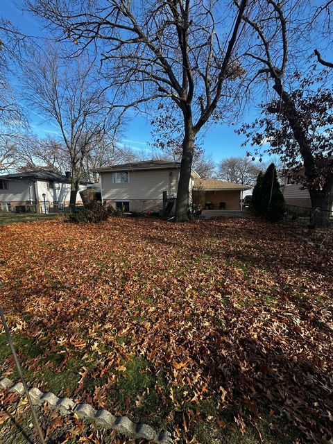 A home in Dolton