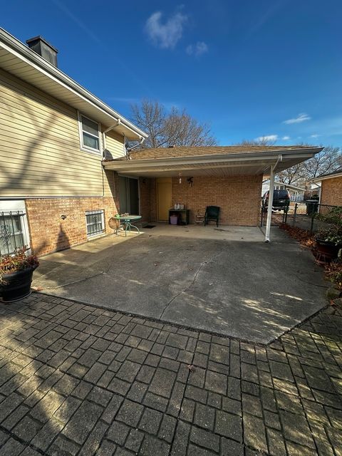 A home in Dolton