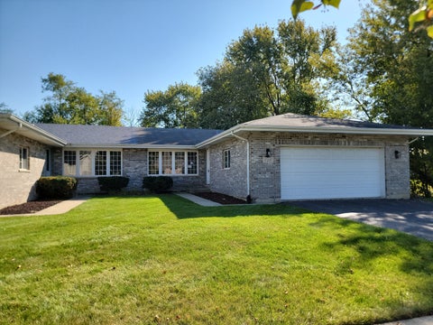 Photo of 17297 George Brennan Highway, Tinley Park, IL 60477 (MLS # 12792613)