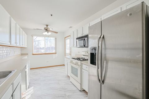 Tiny photo for 881 N Swift Road #206, Addison, IL 60101 (MLS # 12616259)