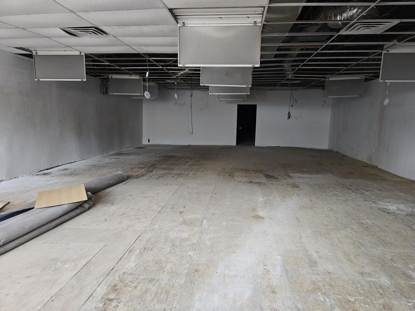 2840 N Laramie Avenue