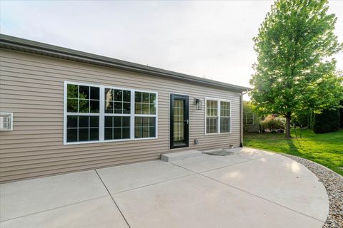 Tiny photo for 43 Yukon Circle, Bloomington, IL 61705 (MLS # 12624549)