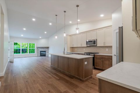 Tiny photo for 43 Yukon Circle, Bloomington, IL 61705 (MLS # 12624549)