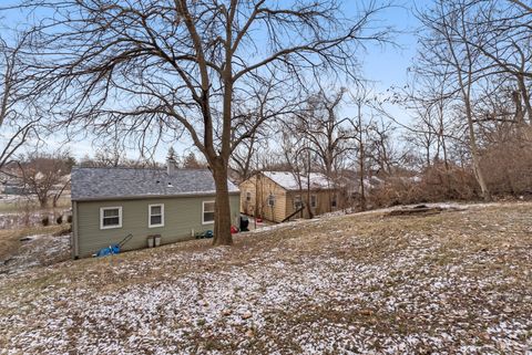 Tiny photo for 3118 Indian Road, Davenport, IA 52802 (MLS # 12550339)