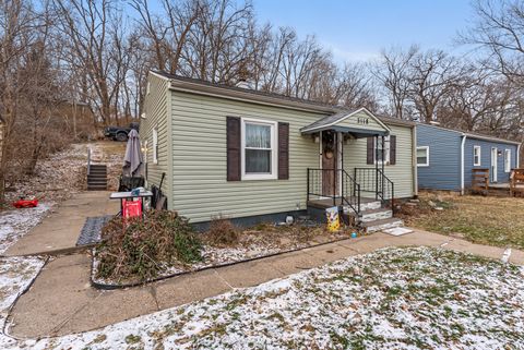 Tiny photo for 3118 Indian Road, Davenport, IA 52802 (MLS # 12550339)