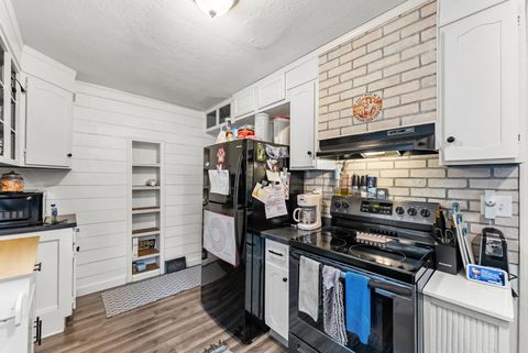 Tiny photo for 3118 Indian Road, Davenport, IA 52802 (MLS # 12550339)