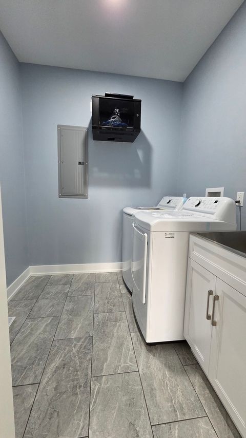 Tiny photo for 859 John Street, Bensenville, IL 60106 (MLS # 12508427)