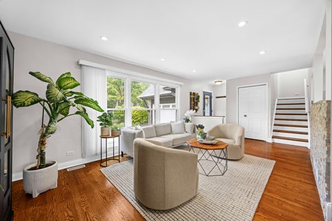 Tiny photo for 791 THOMPSON Boulevard, Buffalo Grove, IL 60089 (MLS # 12670648)