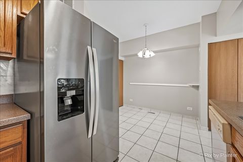Tiny photo for 327 Gazebo Lane, Lombard, IL 60148 (MLS # 12649646)