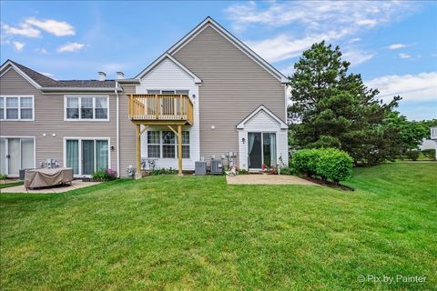 Tiny photo for 327 Gazebo Lane, Lombard, IL 60148 (MLS # 12649646)