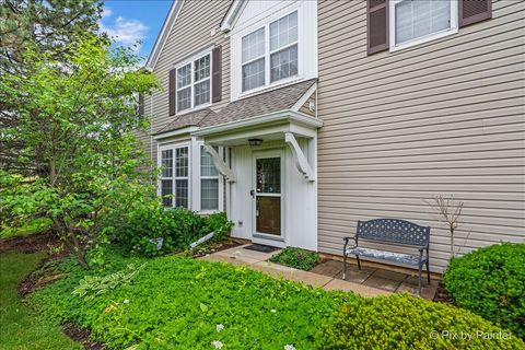 Tiny photo for 327 Gazebo Lane, Lombard, IL 60148 (MLS # 12649646)