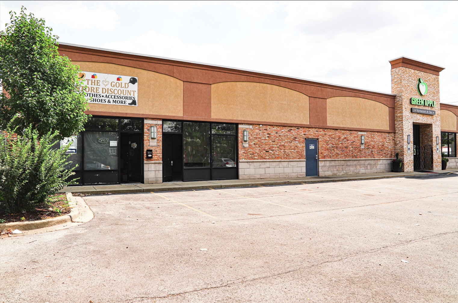 2418 W CERMAK Road A