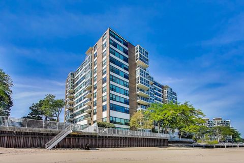 Tiny photo for 1616 Sheridan Road #9H, Wilmette, IL 60091 (MLS # 12468953)