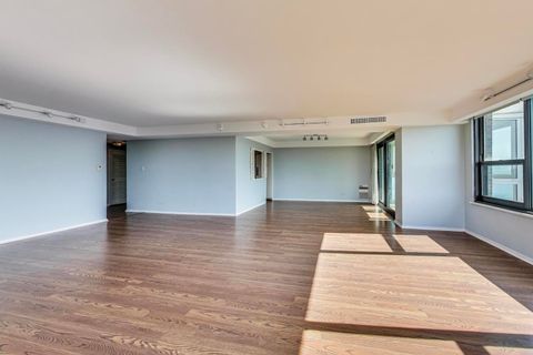 Tiny photo for 1616 Sheridan Road #9H, Wilmette, IL 60091 (MLS # 12468953)