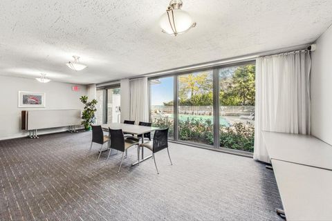 Tiny photo for 1616 Sheridan Road #9H, Wilmette, IL 60091 (MLS # 12468953)