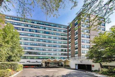 1616 Sheridan Road 9H Wilmette IL 60091