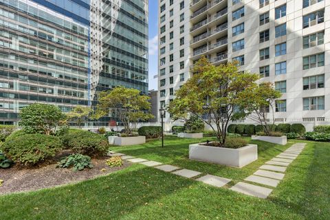 Tiny photo for 125 S Jefferson Street #1207, Chicago, IL 60661 (MLS # 12473512)