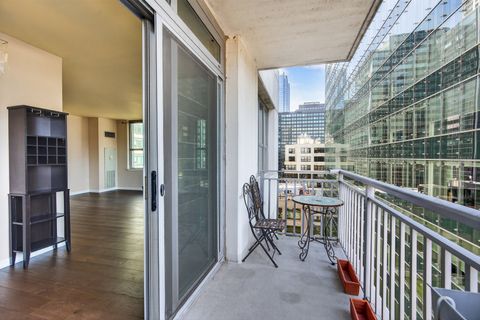 Tiny photo for 125 S Jefferson Street #1207, Chicago, IL 60661 (MLS # 12473512)