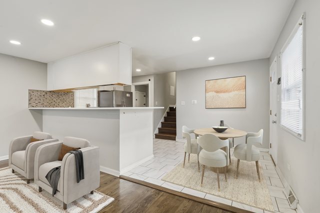 16037 Marshfield Avenue