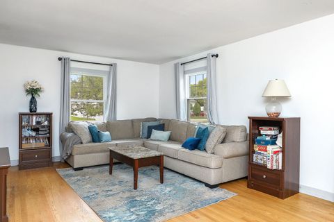 Tiny photo for 931 Shady Grove Lane, Buffalo Grove, IL 60089 (MLS # 12481121)