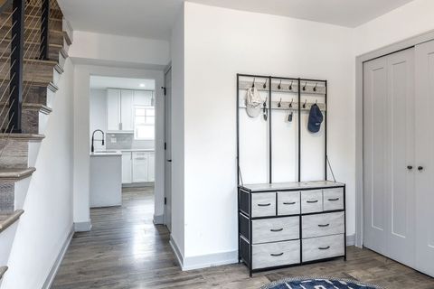 Tiny photo for 931 Shady Grove Lane, Buffalo Grove, IL 60089 (MLS # 12481121)