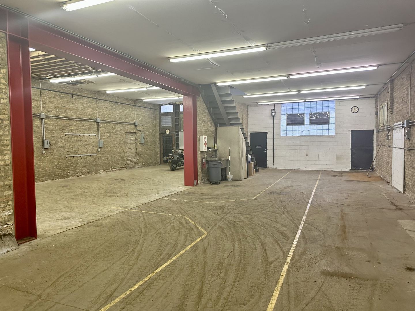 1906-1908 N Milwaukee Avenue