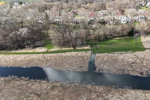 Tiny photo for 674 Wood Creek Drive, Antioch, IL 60002 (MLS # 12614427)