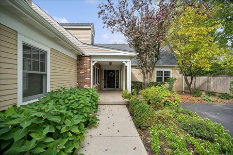 Tiny photo for 898 Bridlegate Lane, Northfield, IL 60093 (MLS # 12593376)