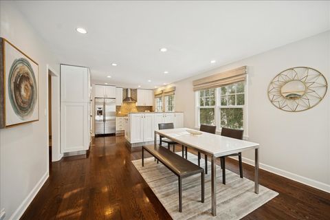 Tiny photo for 898 Bridlegate Lane, Northfield, IL 60093 (MLS # 12593376)