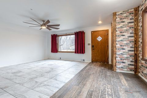 Tiny photo for 3203 S Bergman Drive, Holiday Hills, IL 60051 (MLS # 12567453)