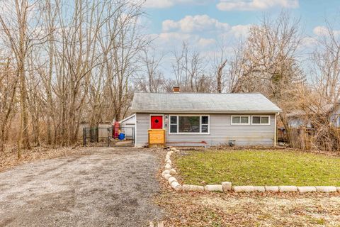 Tiny photo for 3203 S Bergman Drive, Holiday Hills, IL 60051 (MLS # 12567453)