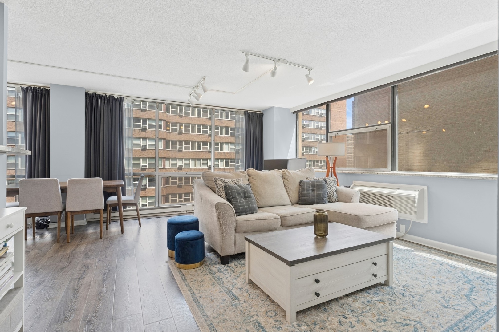 3110 N Sheridan Road 801