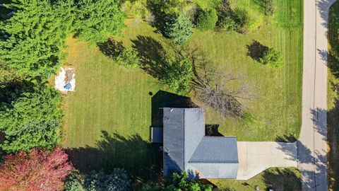 Tiny photo for 844 Hann Avenue, Dixon, IL 61021 (MLS # 12503033)