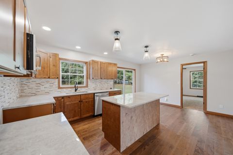 Tiny photo for 844 Hann Avenue, Dixon, IL 61021 (MLS # 12503033)