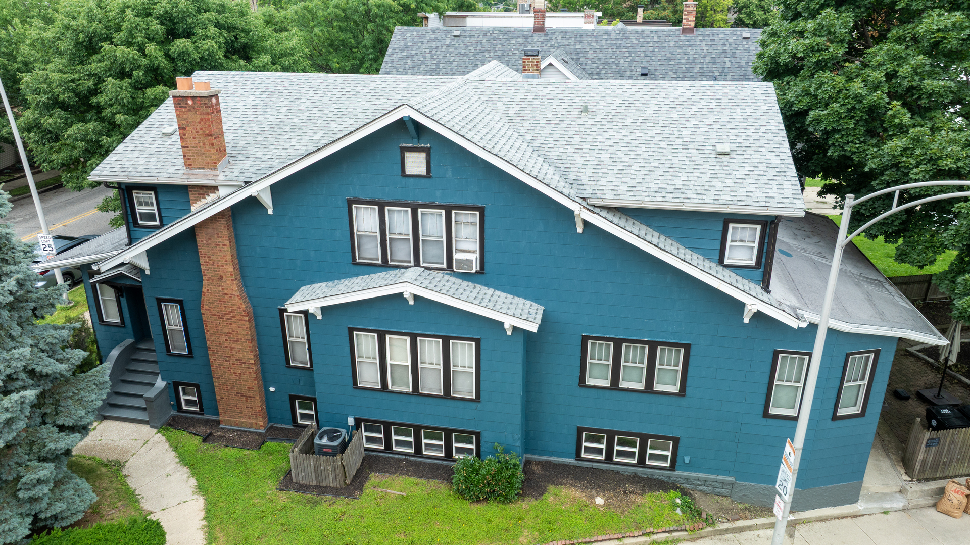 244 Des Plaines Avenue