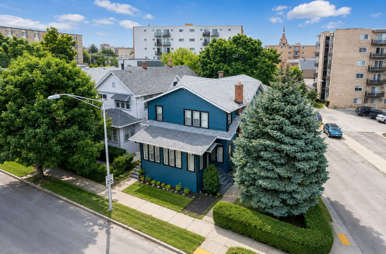 244 Des Plaines Avenue