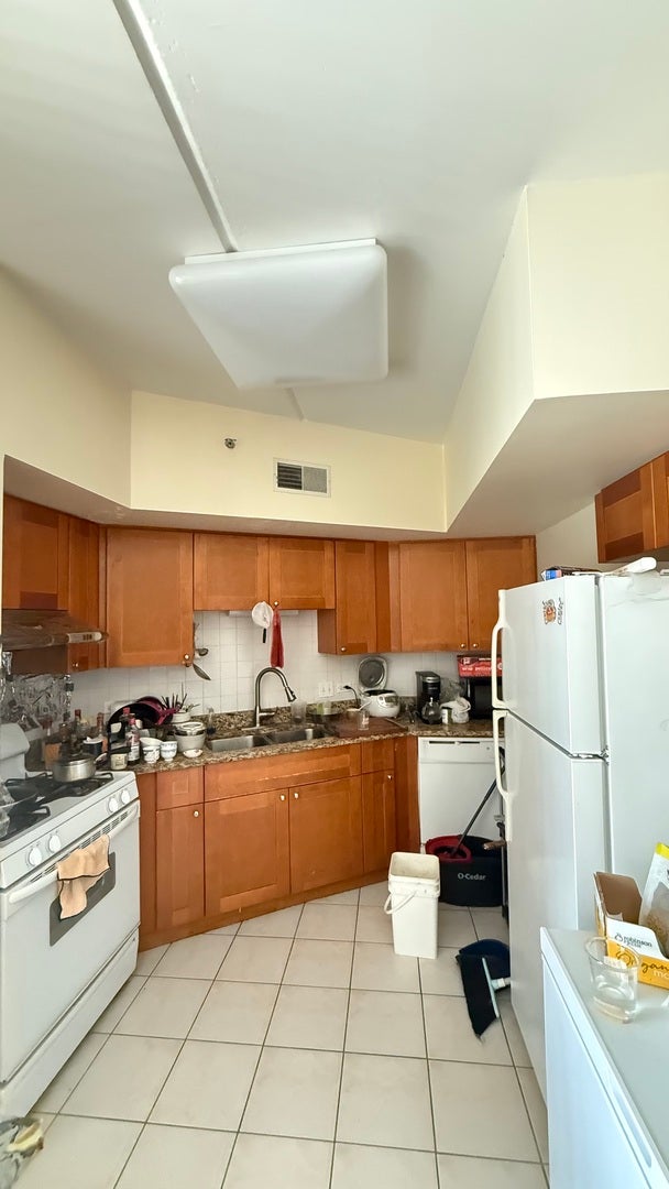 2322 S CANAL Street 309