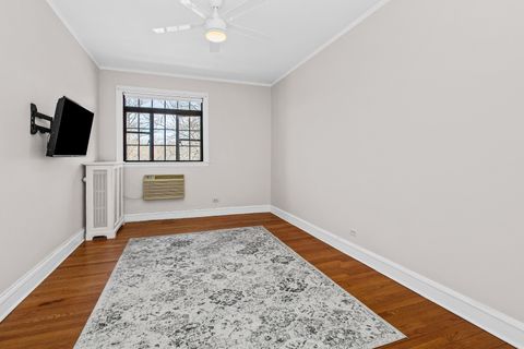 Tiny photo for 734 Noyes Street #N3, Evanston, IL 60201 (MLS # 12610812)