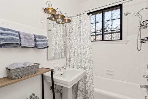 Tiny photo for 734 Noyes Street #N3, Evanston, IL 60201 (MLS # 12610812)