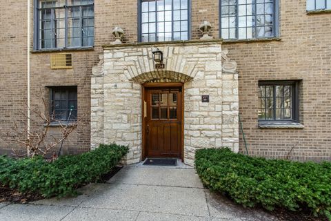 Tiny photo for 734 Noyes Street #N3, Evanston, IL 60201 (MLS # 12610812)