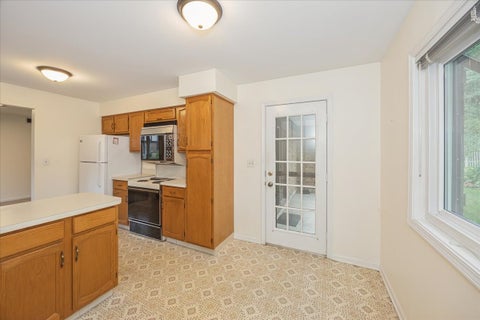 Tiny photo for 546 Banyon Lane #B, La Grange, IL 60525 (MLS # 12721910)