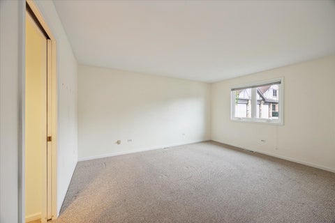 Tiny photo for 546 Banyon Lane #B, La Grange, IL 60525 (MLS # 12721910)