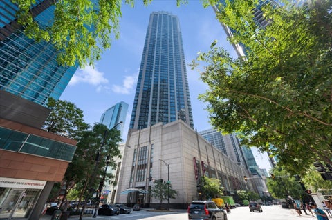 Photo of 512 N McCLURG Court #807, Chicago, IL 60611 (MLS # 12741753)