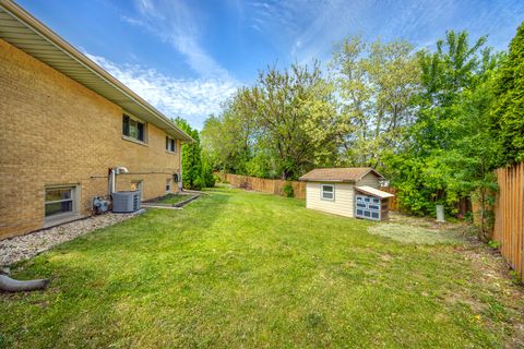 Tiny photo for 8610 Orchard Drive, Hickory Hills, IL 60457 (MLS # 12656531)