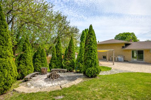 Tiny photo for 8610 Orchard Drive, Hickory Hills, IL 60457 (MLS # 12656531)