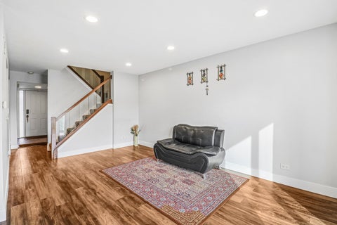 Tiny photo for 335 Dogwood Terrace, Buffalo Grove, IL 60089 (MLS # 12791719)