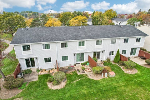 Tiny photo for 335 Dogwood Terrace, Buffalo Grove, IL 60089 (MLS # 12791719)