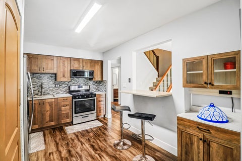 Tiny photo for 335 Dogwood Terrace, Buffalo Grove, IL 60089 (MLS # 12791719)