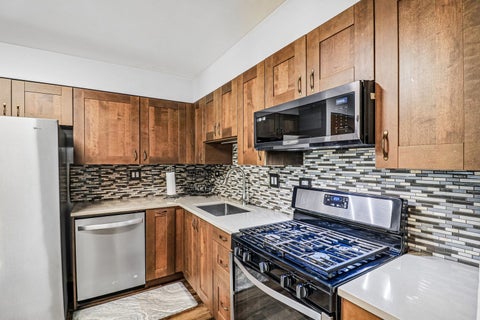 Tiny photo for 335 Dogwood Terrace, Buffalo Grove, IL 60089 (MLS # 12791719)