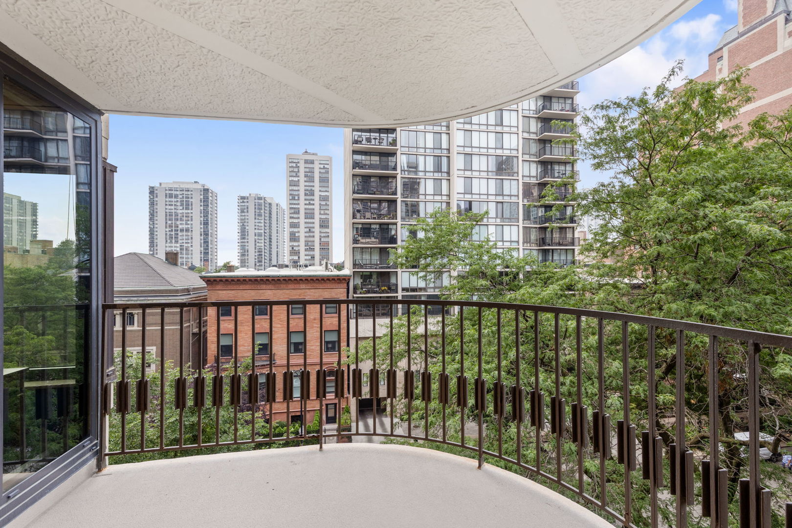 1501 N State Parkway 5A